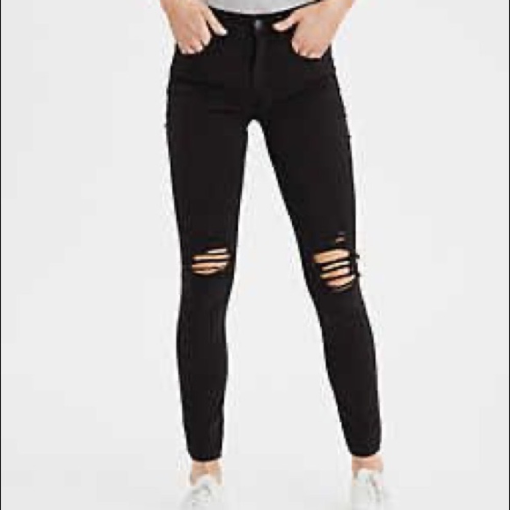 NWT American Eagle stretch jeggings with ripped knees